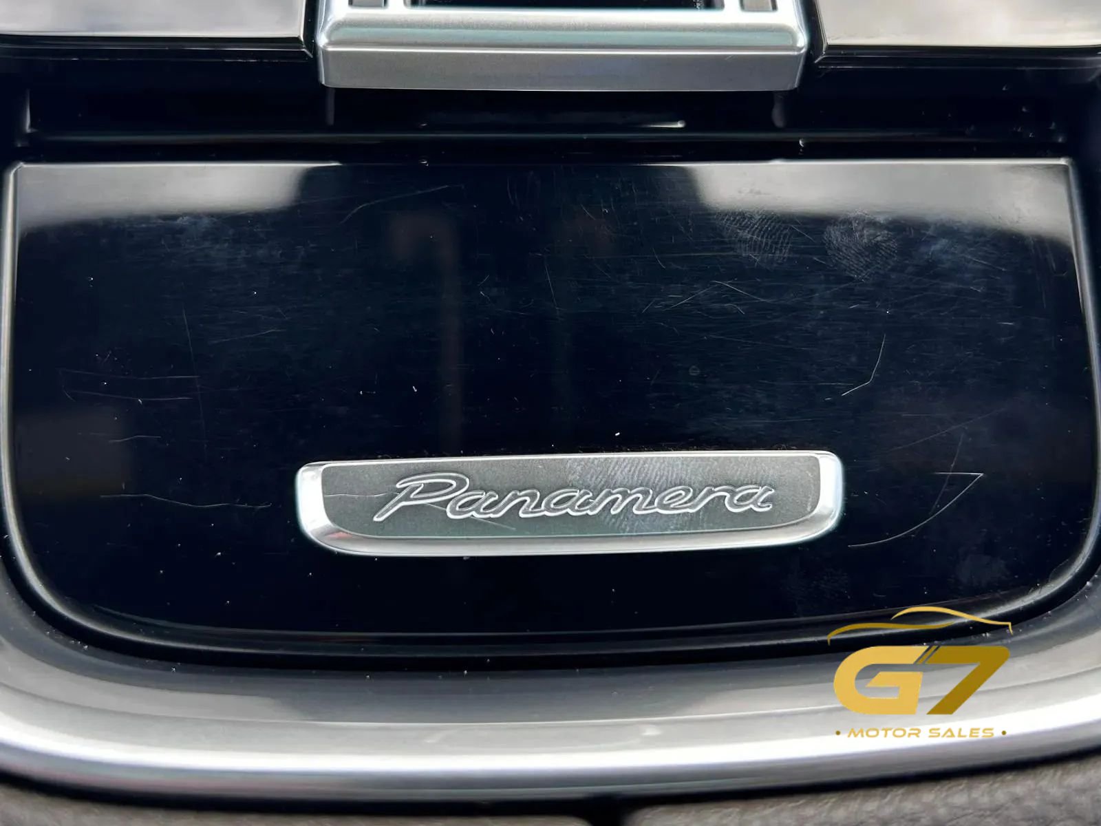 Used 2018 Porsche Panamera RWD image 26