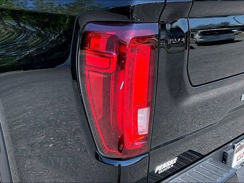 Used 2023 GMC Sierra 1500 Denali w/ Denali Reserve Package AWD/4WD image 31