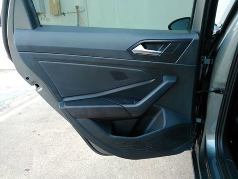 Used 2023 Volkswagen Jetta Sport image 14