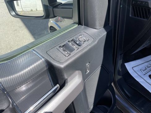 Used 2018 Ford F150 XLT w/ Equipment Group 302A Luxury AWD/4WD image 19