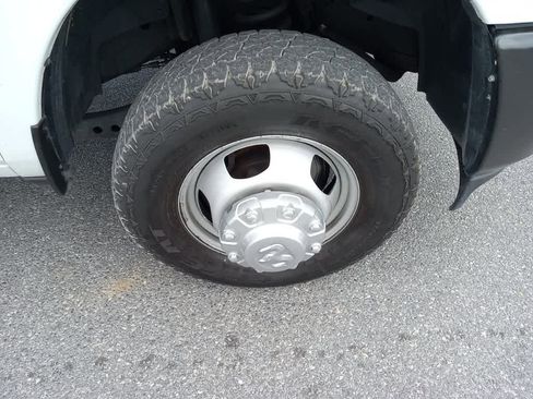 Used 2022 RAM 3500 Tradesman image 9