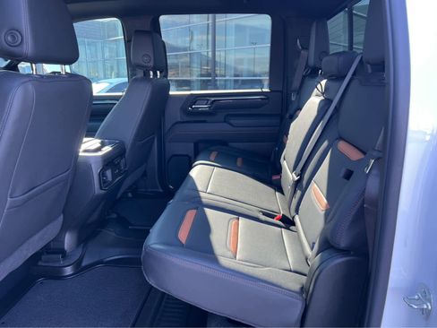 Used 2025 GMC Sierra 3500 AT4 w/ AT4 Premium Plus Package image 27