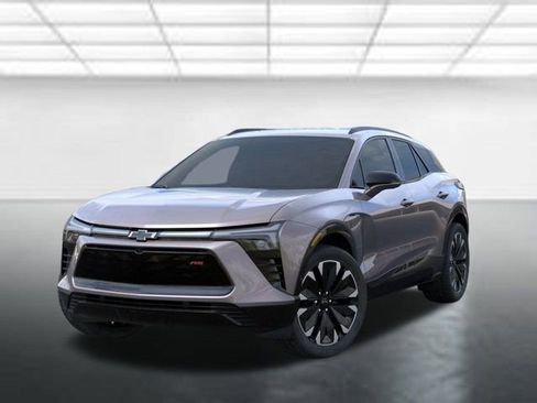 New 2025 Chevrolet Blazer EV RS image 6