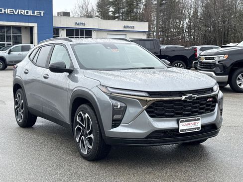 New 2026 Chevrolet Trax RS w/ Sunroof Package image 3