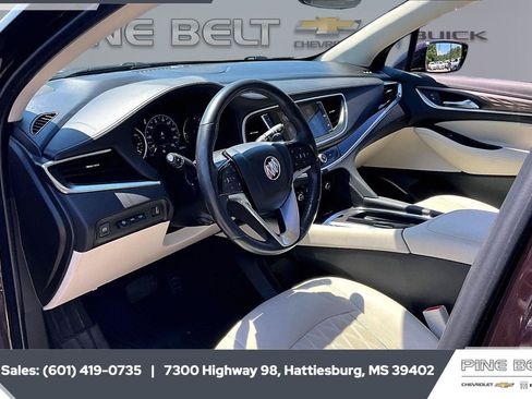 Used 2023 Buick Enclave Avenir w/ Avenir Technology Package AWD/4WD image 14
