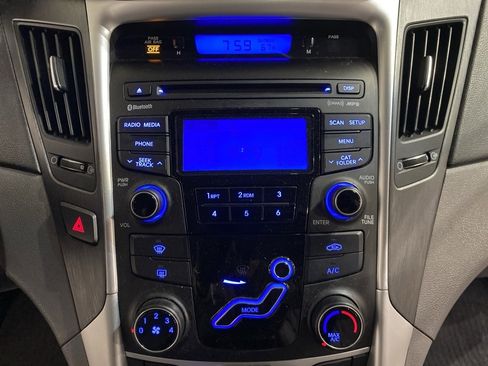 Used 2012 Hyundai Sonata GLS image 16