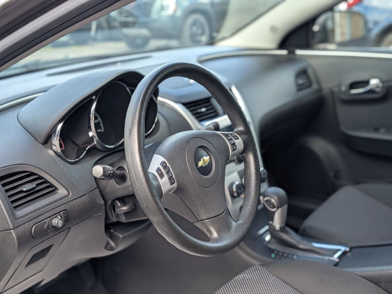 Used 2012 Chevrolet Malibu LT FWD image 15