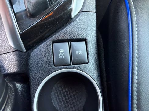 Used 2019 Toyota Corolla SE FWD image 30