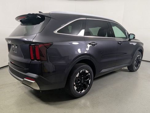 New 2026 Kia Sorento S FWD image 7