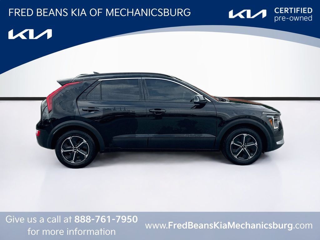 Certified 2023 Kia Niro EX FWD image 8