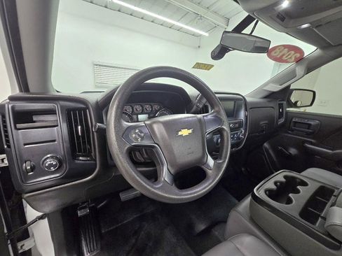 Used 2018 Chevrolet Silverado 1500 W/T w/ Trailering Package RWD image 12