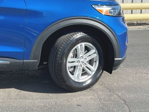 Used 2022 Ford Explorer XLT w/ Class IV Trailer Tow Package AWD/4WD image 22