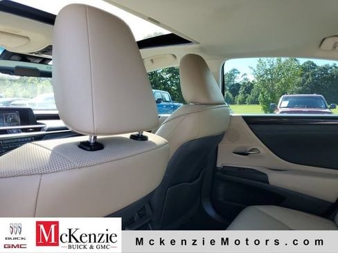 Used 2019 Lexus ES 350 w/ Premium Package FWD image 24