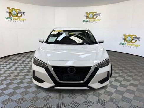 Used 2023 Nissan Sentra SV image 3