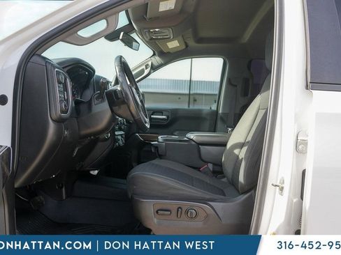 Used 2020 Chevrolet Silverado 1500 LT Trail Boss w/ Convenience Package image 3