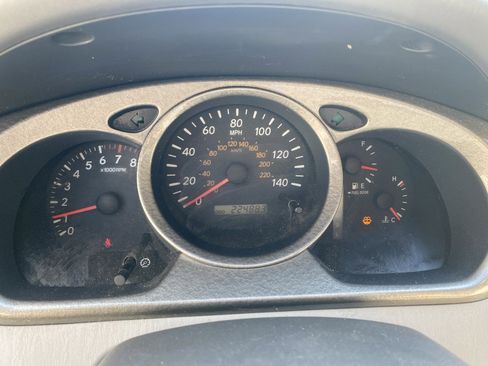 Used 2003 Toyota Highlander 2WD V6 image 18