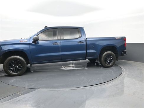 Used 2019 Chevrolet Silverado 1500 Custom Trail Boss w/ Custom Convenience Package image 5