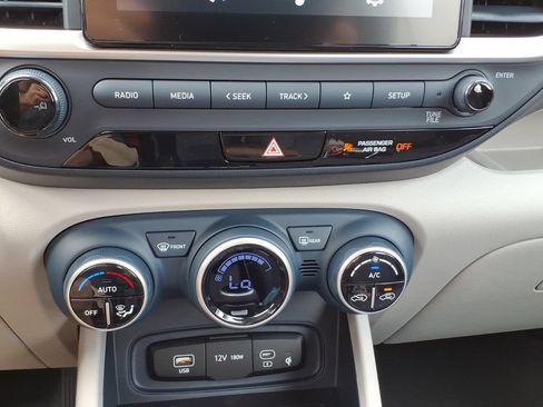 New 2026 Hyundai Venue SEL FWD image 22