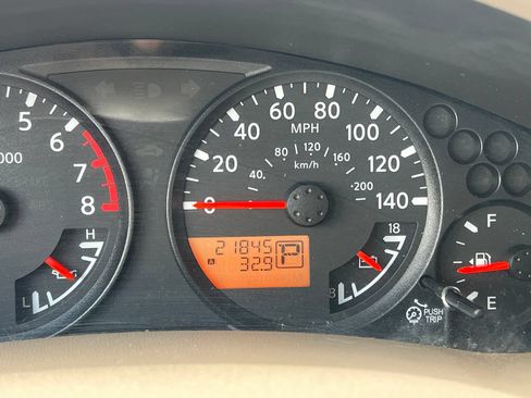 Used 2018 Nissan Frontier SV w/ Value Truck Package AWD/4WD image 13