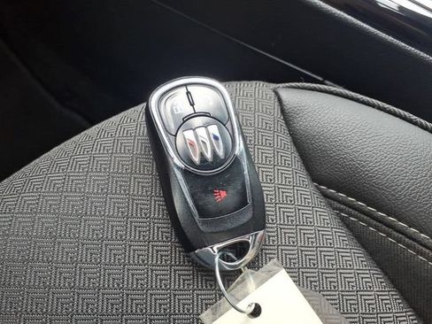 Used 2025 Buick Encore GX Preferred FWD image 24