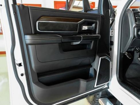 Used 2024 RAM 3500 Laramie w/ Towing Technology Group image 41