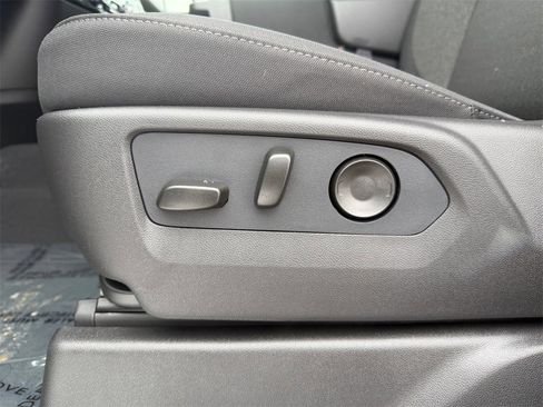 New 2026 GMC Sierra 1500 Elevation image 18