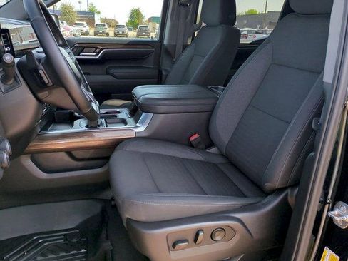Certified 2025 Chevrolet Silverado 1500 LT Trail Boss w/ Convenience Package II AWD/4WD image 18