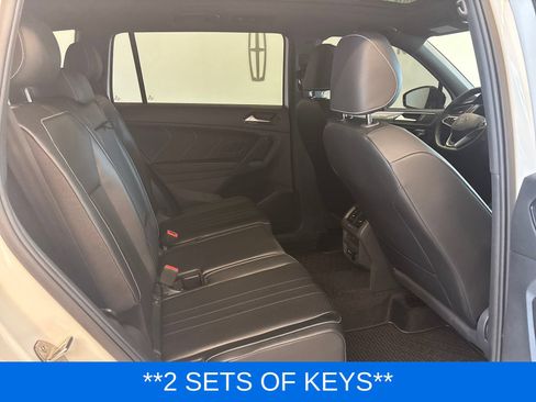 Used 2024 Volkswagen Tiguan SE R-Line AWD/4WD image 9