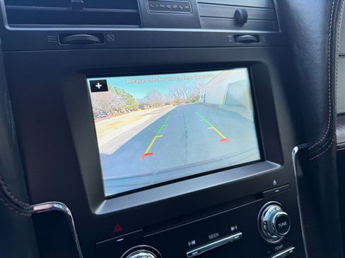 Used 2016 Lincoln Navigator L Reserve image 19