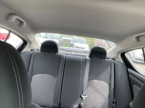 Used 2014 Nissan Versa S FWD image 8