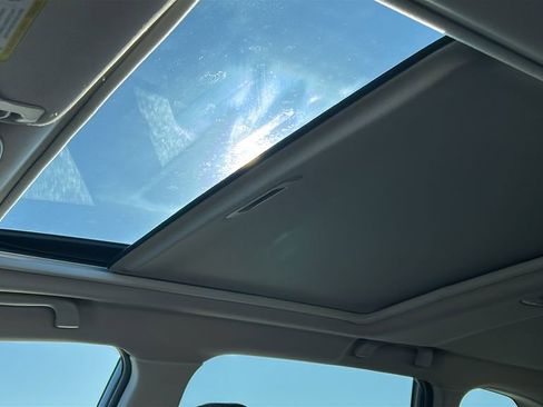 Used 2020 Subaru Forester Touring image 23