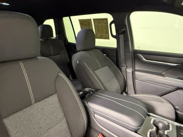 Used 2025 GMC Acadia Elevation FWD image 61