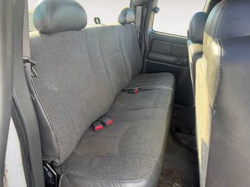 Used 2004 Chevrolet Silverado 2500 W/T image 13