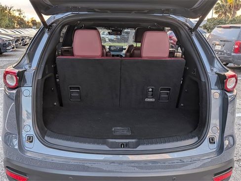 Certified 2022 MAZDA CX-9 Carbon Edition image 18