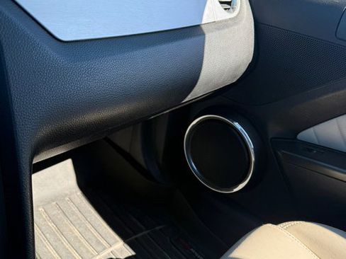 Used 2013 Ford Mustang Premium image 11