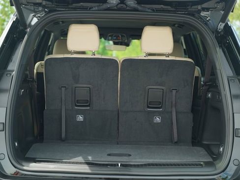 New 2026 Jeep Grand Cherokee L Limited w/ Limited Altitude Package AWD/4WD image 18