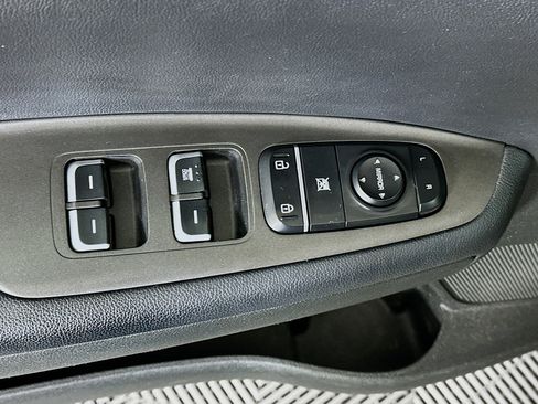 Used 2018 Kia Optima LX w/ 17" Alloy Wheels Package image 15