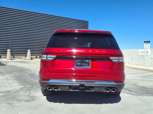 Used 2025 Lincoln Aviator Reserve w/ Equipment Group 201A image 5