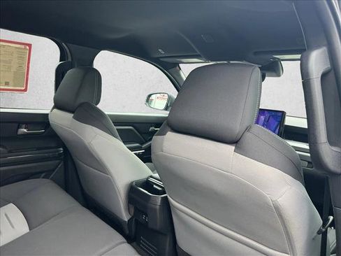 Certified 2025 Toyota Tacoma TRD Off-Road image 22