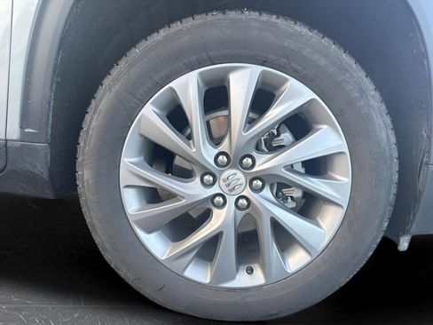 Used 2025 Buick Enclave Preferred image 41