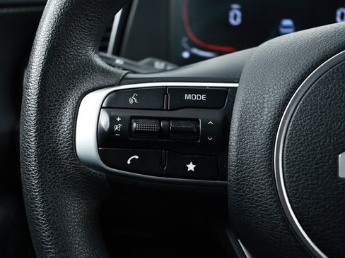 Used 2024 Kia Sportage LX FWD image 12