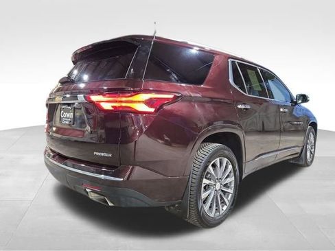 Used 2023 Chevrolet Traverse Premier image 9