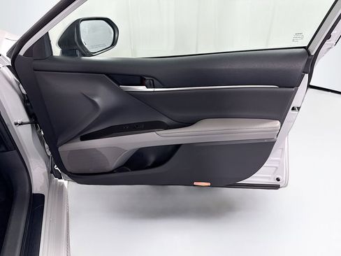 Used 2024 Toyota Camry XSE image 25