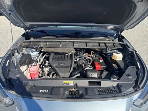 Used 2023 Toyota Highlander XLE image 35