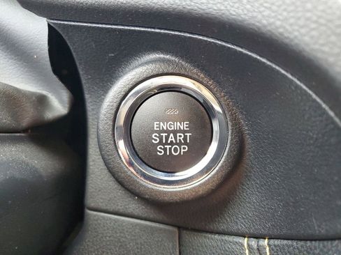 Used 2021 Subaru Crosstrek 2.5i Sport w/ Moonroof Package image 33