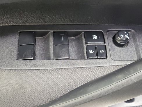 Used 2024 Toyota Corolla LE FWD image 18