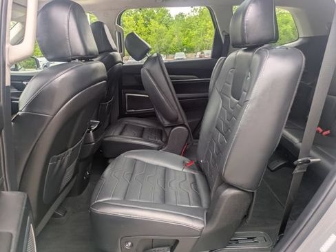 Used 2022 Kia Telluride SX w/ SX Prestige Package AWD/4WD image 18