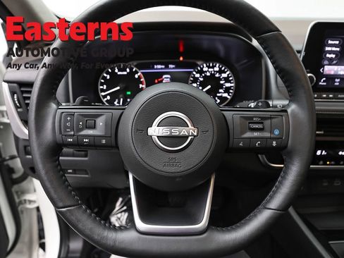 Used 2023 Nissan Rogue SV w/ SV Premium B Package AWD/4WD image 10