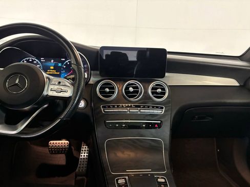 Used 2021 Mercedes-Benz GLC 300 image 23