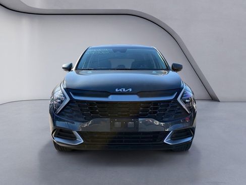 Used 2024 Kia Sportage LX image 7